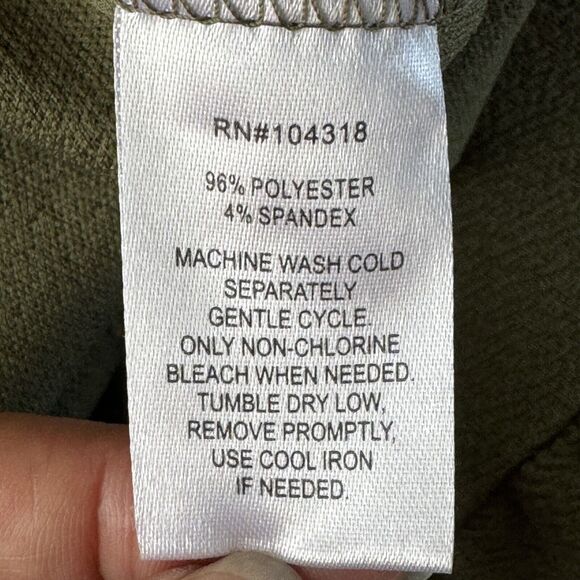 Derek Heart Womans Casual Wide Leg Pants M Olive Green Ruffle Waist Button - Picture 11 of 12